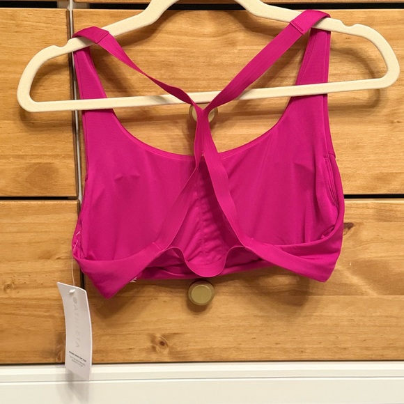 ATHLETA. Pink Malibu Bikini Top. Medium (D-DD) - Picture 4 of 6